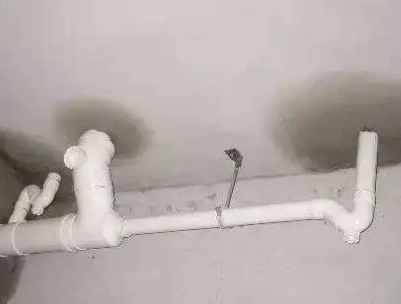 那坡卫生间测漏水的几种情景